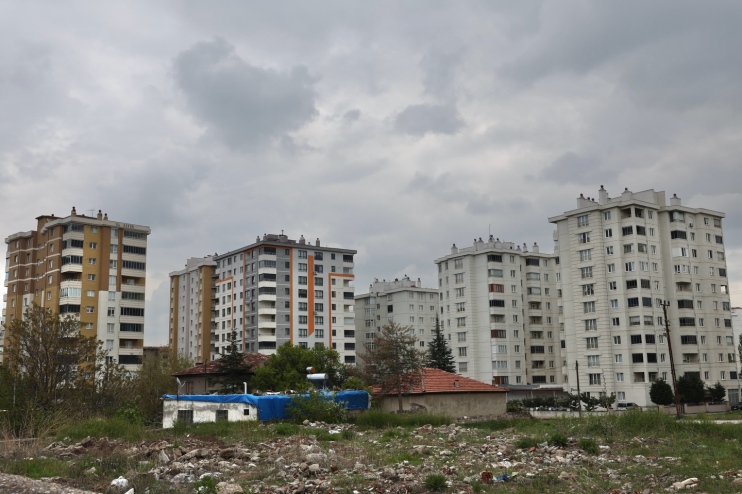 BAŞKAN ÇOLAKBAYRAKDAR, “RIZA ESASLI YERİNDE DÖNÜŞÜM MODELİNİ BAŞARIYLA UYGULUYOR, ÖRNEK BİR MAHALLE KURUYORUZ”