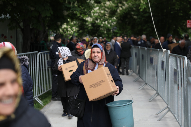 KOCASİNAN’IN DOMATES EFSANESİ, BU YIL DA BÜYÜK YANKI UYANDIRDI