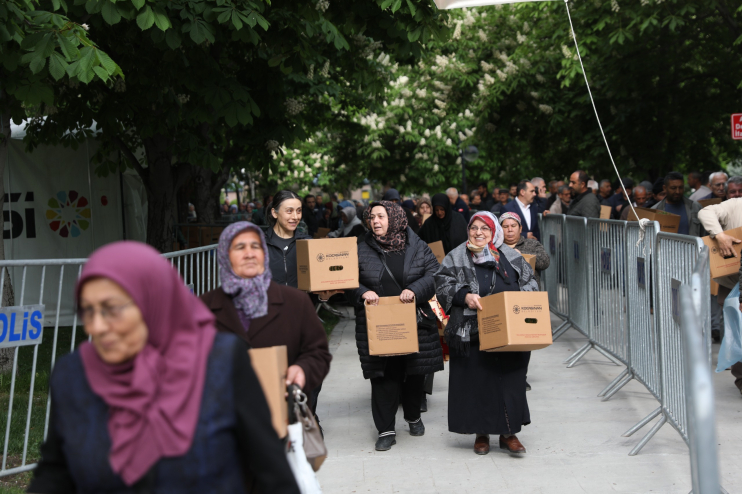 KOCASİNAN’IN DOMATES EFSANESİ, BU YIL DA BÜYÜK YANKI UYANDIRDI