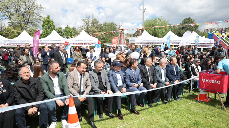 BAŞKAN ÇOLAKBAYRAKDAR: “SPORLA, BİLİMLE VE SANATLA GÜÇLÜ BİR GENÇLİK HEDEFLİYORUZ”
