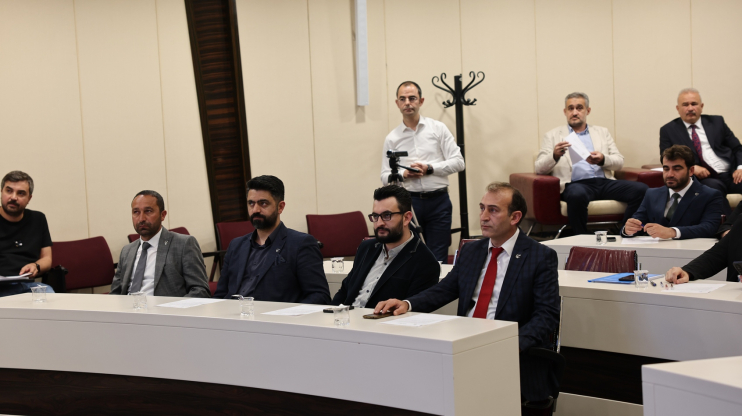 BAŞKAN ÇOLAKBAYRAKDAR: “BÜTÜN GAYRETİMİZ ŞEHRİMİZE VE HEMŞEHRİLERİMİZE HİZMET ETMEK”