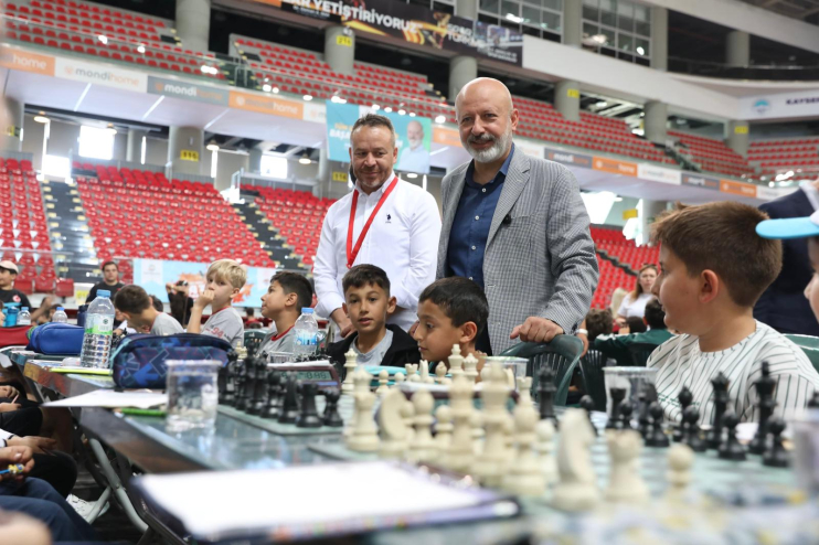 BAŞKAN ÇOLAKBAYRAKDAR: “CENTİLMENCE MÜCADELENİN SONUNDA KAZANAN KAYSERİ OLACAK”