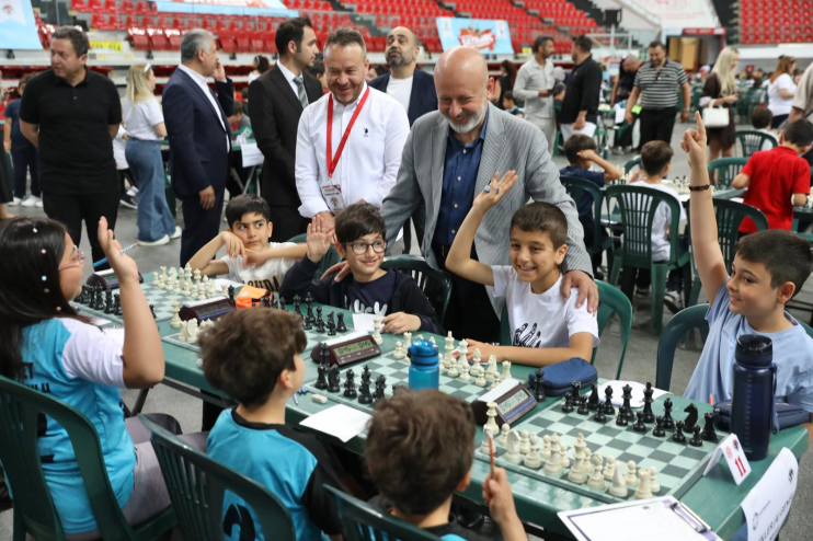BAŞKAN ÇOLAKBAYRAKDAR: “CENTİLMENCE MÜCADELENİN SONUNDA KAZANAN KAYSERİ OLACAK”