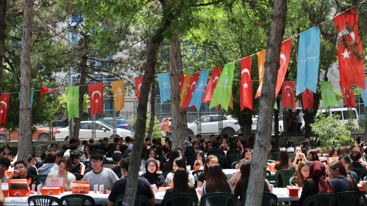 BAŞKAN ÇOLAKBAYRAKDAR: “GENÇLERİMİZİN HAYALLERİNE DOKUNAN PROJELER ÜRETMEYE DEVAM EDECEĞİZ”