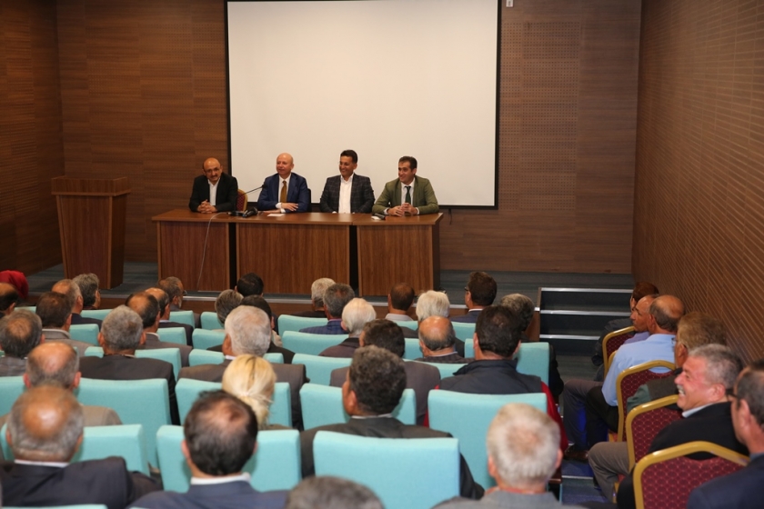 ÇOLAKBAYRAKDAR, ‘YENİ KOCASİNAN’ İÇİN MUHTARLARLA BİR ARAYA GELDİ