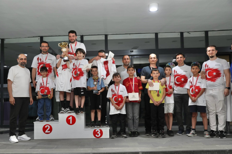 BAŞKAN ÇOLAKBAYRAKDAR, “AİLEYİ GÜÇLENDİREN HER ADIMIN YANINDA OLMAYA DEVAM EDECEĞİZ”