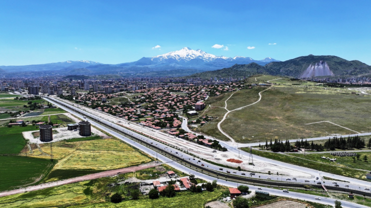 BAŞKAN ÇOLAKBAYRAKDAR: “HER YENİ PARK, ŞEHRİMİZE KAZANDIRILAN YENİ BİR NEFESTİR”