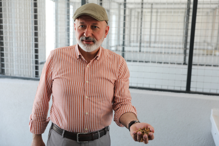 BAŞKAN ÇOLAKBAYRAKDAR: "TÜRKİYEYE ÖRNEK İLK ÜRETİM MERKEZİMİZLE YEMEK ARTIKLARINI MAMAYA DÖNÜŞTÜRÜYORUZ"