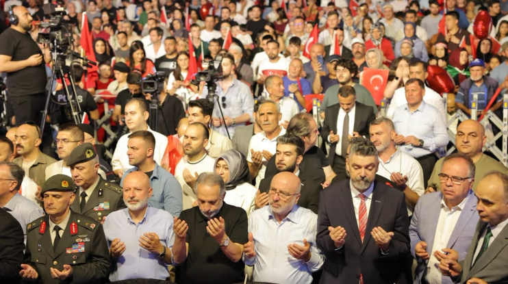 BAŞKAN ÇOLAKBAYRAKDAR: “15 TEMMUZ RUHU, MİLLETİMİZİN İRADESİNİN EN GÜÇLÜ NİŞANESİDİR”