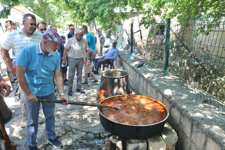 BAŞKAN ÇOLAKBAYRAKDAR: “SILA-İ RAHİM, BİRLİK VE BERABERLİĞİMİZİN EN GÜZEL YANSIMASIDIR”