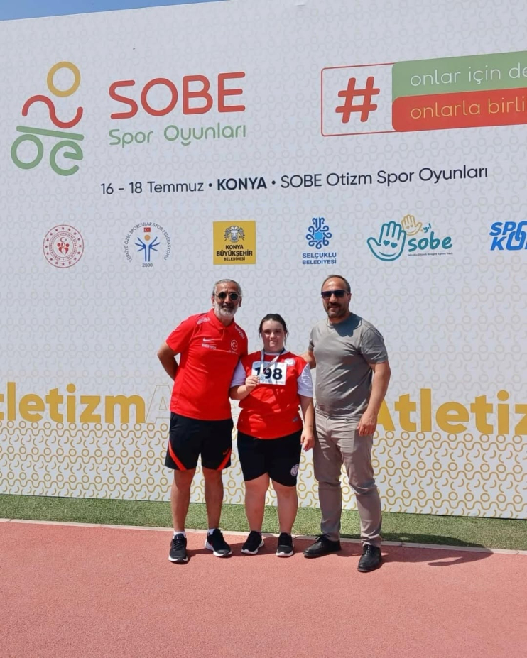 BAŞKAN ÇOLAKBAYRAKDAR: “ÖZEL SPORCULARIMIZ AZİMLERİYLE TÜRKİYE’YE KOCASİNAN İMZASINI ATTI”