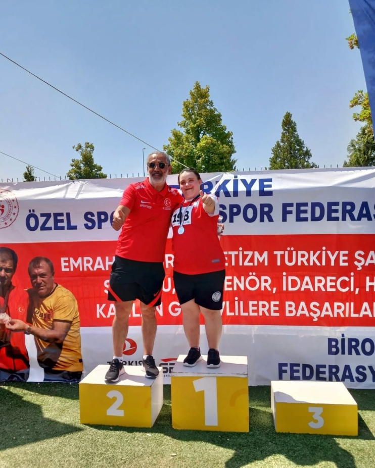 BAŞKAN ÇOLAKBAYRAKDAR: “ÖZEL SPORCULARIMIZ AZİMLERİYLE TÜRKİYE’YE KOCASİNAN İMZASINI ATTI”