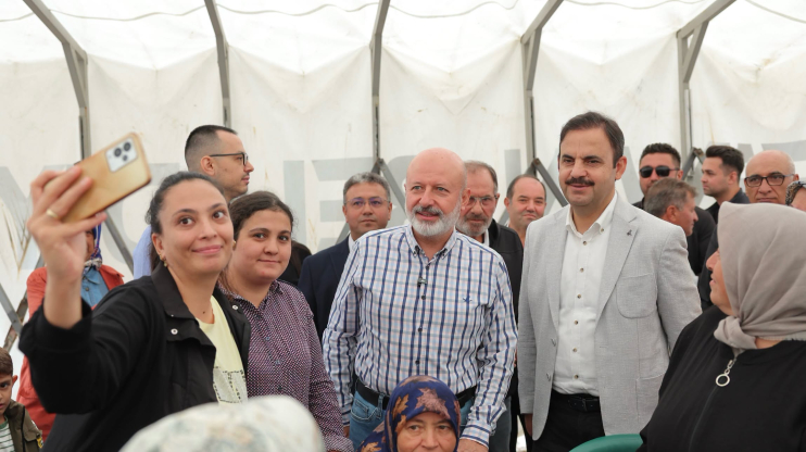 BAŞKAN ÇOLAKBAYRAKDAR: “GELENEKLERİMİZİ YAŞATIYOR, GÖNÜL KÖPRÜLERİ KURUYORUZ”