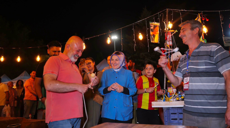 BAŞKAN ÇOLAKBAYRAKDAR: “GEÇMİŞİN GÜZEL HATIRALARINI HEP BİRLİKTE YAŞIYORUZ”