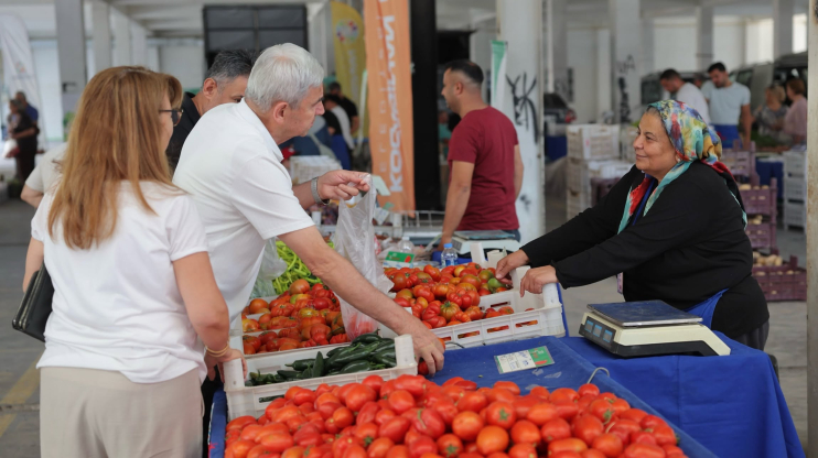 ANADOLU’DA TEK, TÜRKİYE’DE SAYILI OLAN ‘YÜZDE 100 EKOLOJİK PAZAR’ AÇILDI