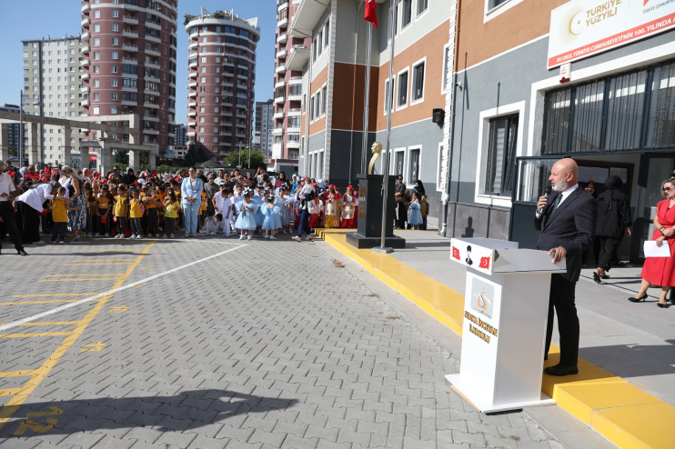 BAŞKAN ÇOLAKBAYRAKDAR: “BÜYÜK VE GÜÇLÜ TÜRKİYE’NİN GELECEĞİNİ İNŞA EDECEK NESİLLER YETİŞTİRİYORUZ”