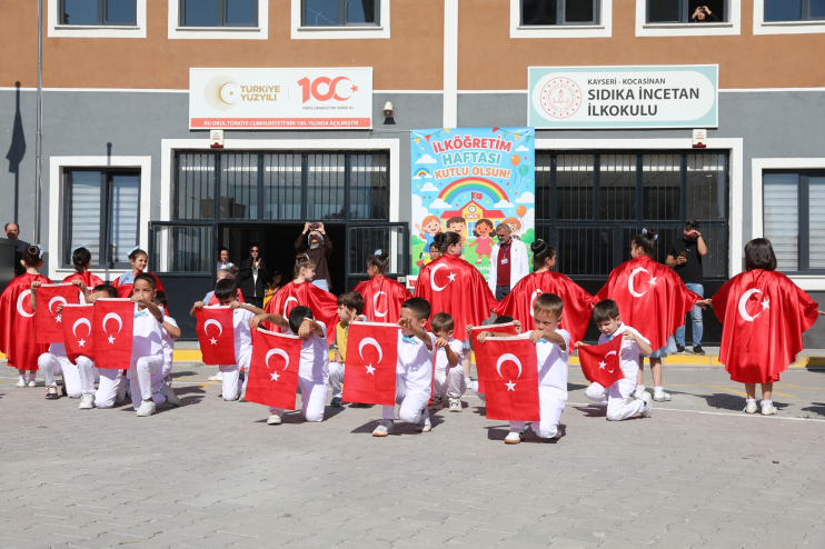 BAŞKAN ÇOLAKBAYRAKDAR: “BÜYÜK VE GÜÇLÜ TÜRKİYE’NİN GELECEĞİNİ İNŞA EDECEK NESİLLER YETİŞTİRİYORUZ”