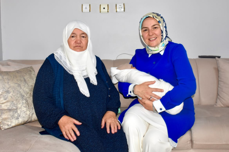 KOCASİNAN BELEDİYESİ’NİN SOSYAL DESTEK HİZMETLERİ GÖNÜLLERE DOKUNUYOR