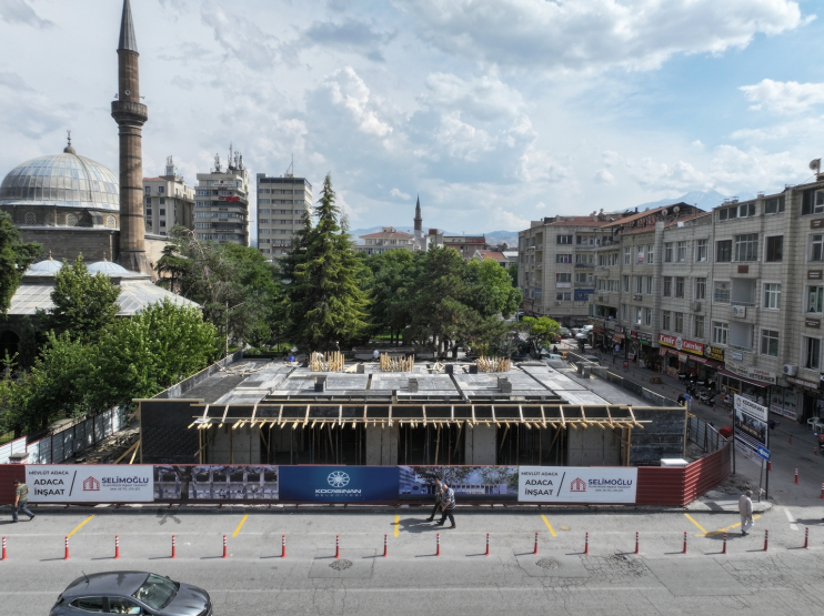 BAŞKAN ÇOLAKBAYRAKDAR: “KURŞUNLU CAMİ’YE TARİHİ DOKUSUNA YAKIŞAN MODERN BİR DOKUNUŞ KAZANDIRIYORUZ”