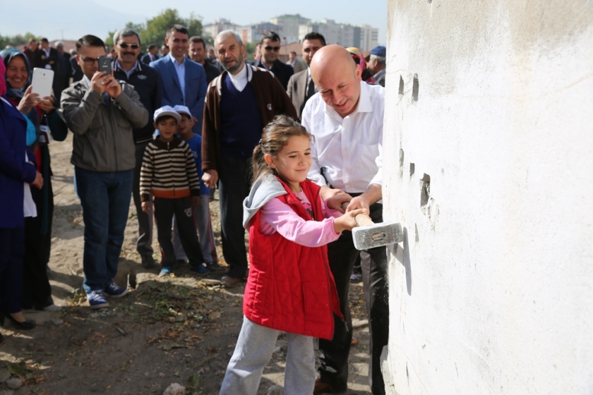ÇOLAKBAYRAKDAR, KENTSEL DÖNÜŞÜM TÖRENİNDE YENİ MÜJDELER VERDİ 
