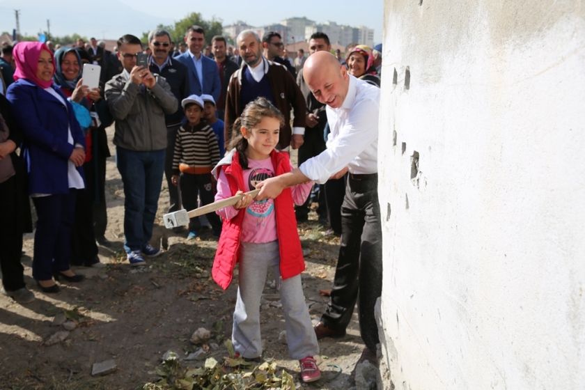 ÇOLAKBAYRAKDAR, KENTSEL DÖNÜŞÜM TÖRENİNDE YENİ MÜJDELER VERDİ 