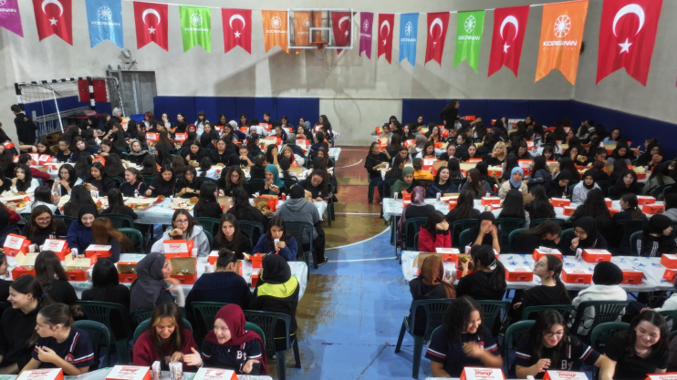 BAŞKAN ÇOLAKBAYRAKDAR: “GENÇLERİMİZİN ENERJİSİ, GELECEĞİMİZE OLAN İNANCIMIZI GÜÇLENDİRİYOR”