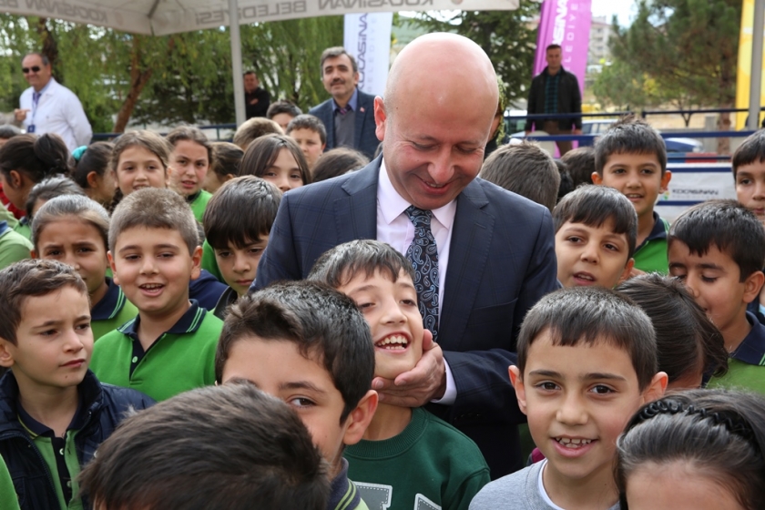 KOCASİNAN DA ÇOCUK OLMAK BİR BAŞKA GÜZEL