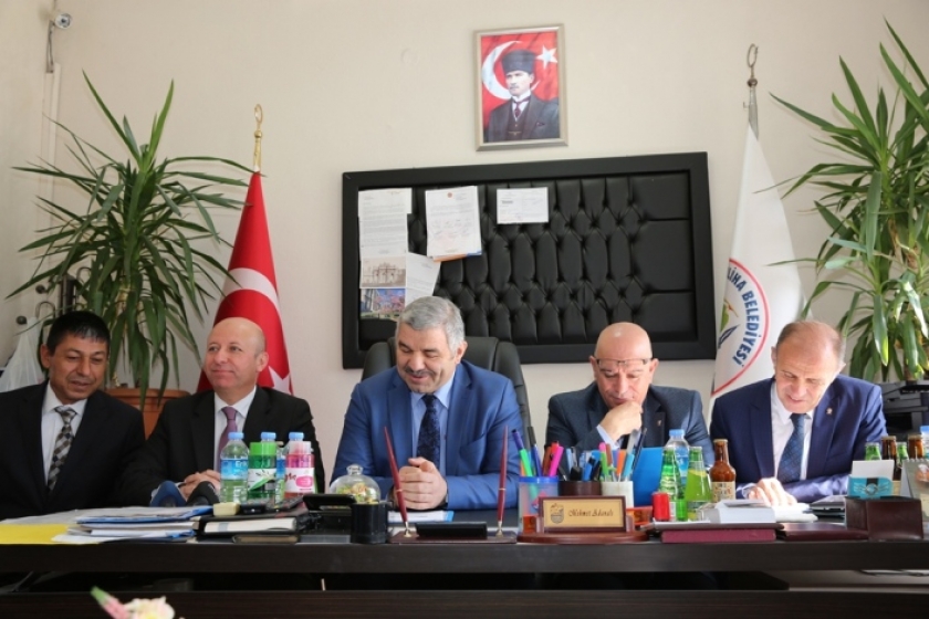 ÇELİK VE ÇOLAKBAYRAKDARDAN YEMLİHA’YA HİZMET SEFERBERLİĞİ