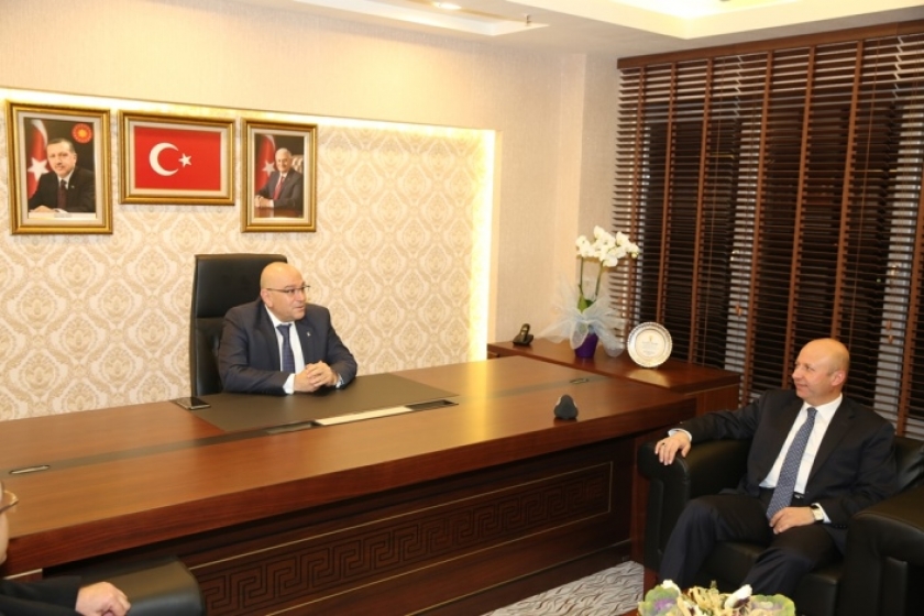 ÇOLAKBAYRAKDAR, “BÜYÜK BİR AİLENİN PARÇASIYIZ”