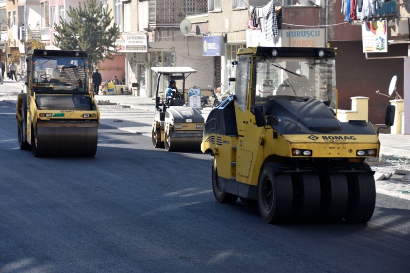 KOCASİNAN’DA NİL CADDESİ BAŞTAN AŞAĞI YENİLENDİ