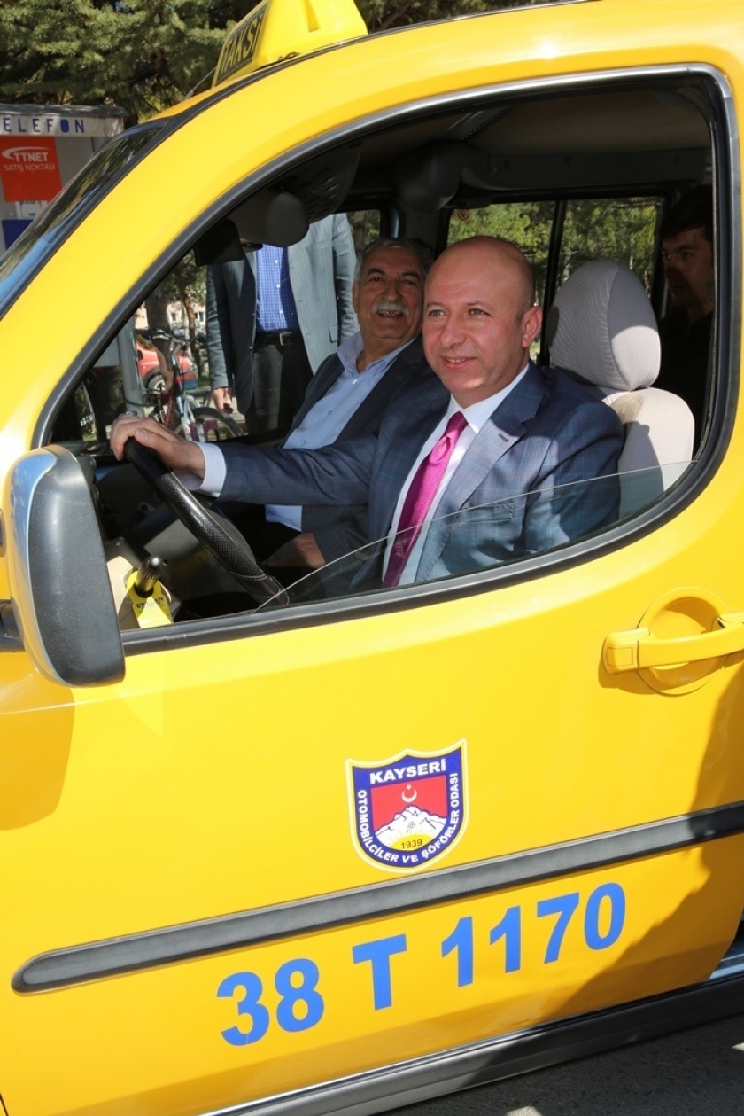 KOCASİNAN’DA TAKSİ DURAKLARI YANMAZ ÖZELLİKLİ VE ISI YALITIMLI