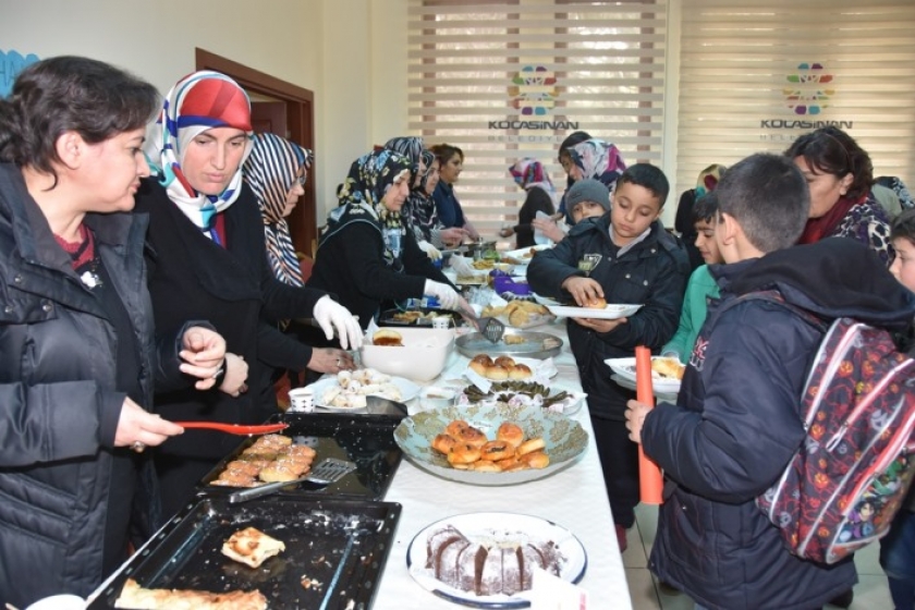 KOCASİNAN’DA EL EMEKLERİ, HALEP İÇİN