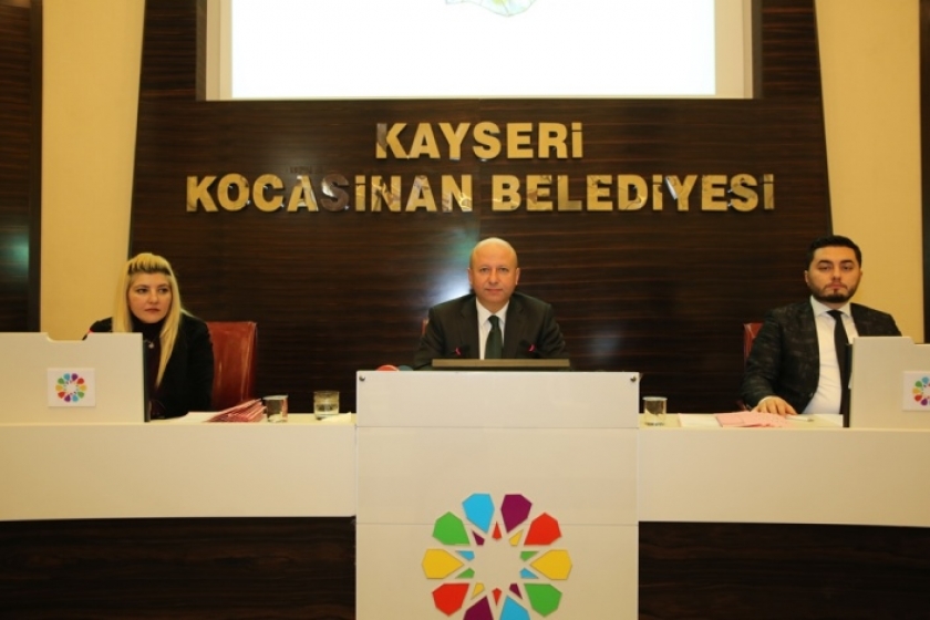 KOCASİNAN YENİ YILIN İLK MECLİS TOPLANTISINDA ÖRNEK BİRLİKTELİK SERGİLEDİ