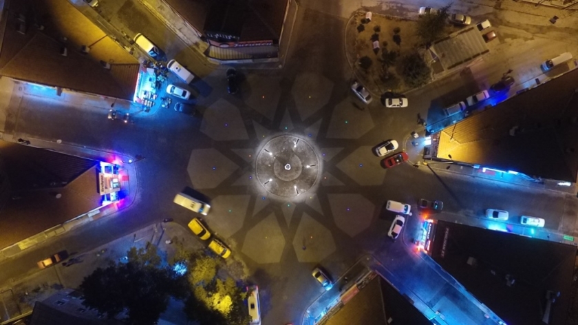 KOCASİNAN YENİ MAHALLE MEYDANI’NDA GÖRSEL ŞÖLEN SUNUYOR