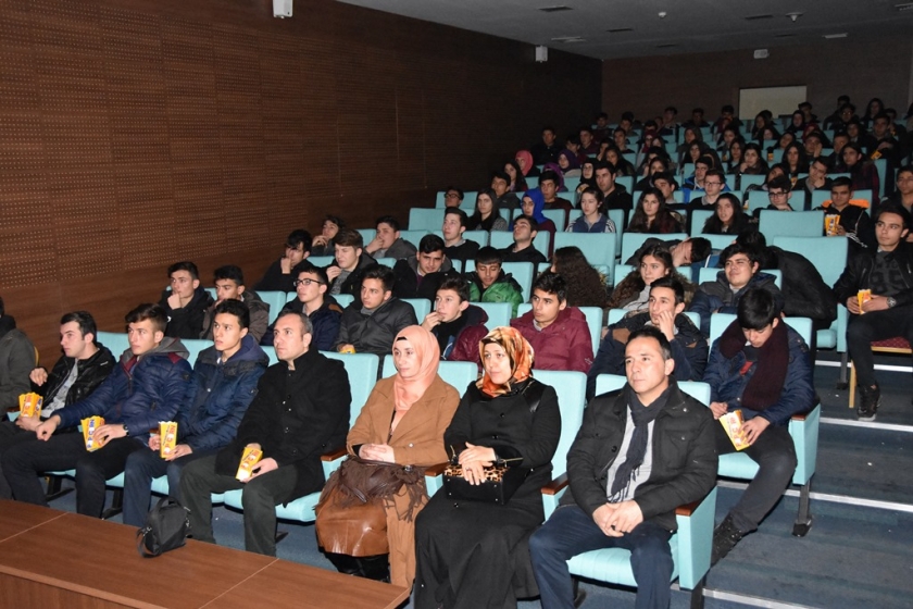 KOCASİNAN, DAHA GÜÇLÜ NESİLLER İÇİN KATKI SUNUYOR