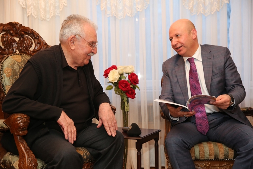 BAŞKAN ÇOLAKBAYRAKDAR’DAN ESKİ BELEDİYE BAŞKANLARINA VEFA