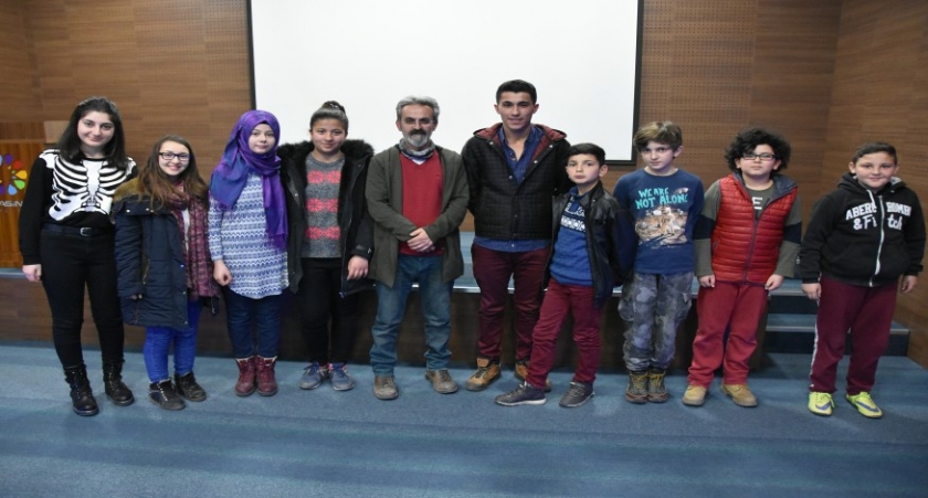 KOCASİNAN BELEDİYESİ SANATÇI ÇOCUKLAR YETİŞTİRİYOR