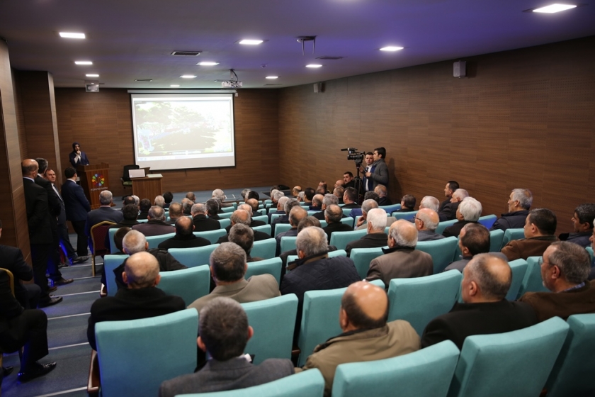 BAŞKAN ÇOLAKBAYRAKDAR MUHTARLARA 2017 PROJELERİNİ ANLATTI